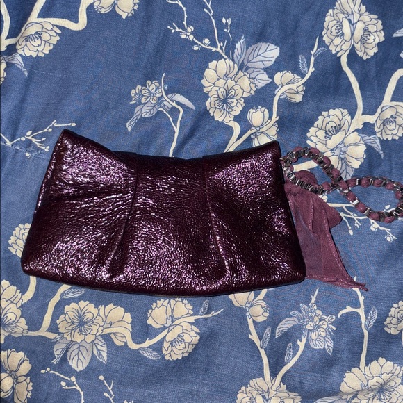 Excellent Condition Henri Bendel Purple Pleated Sparkle Patent Clutch Bag - Picture 2 of 10